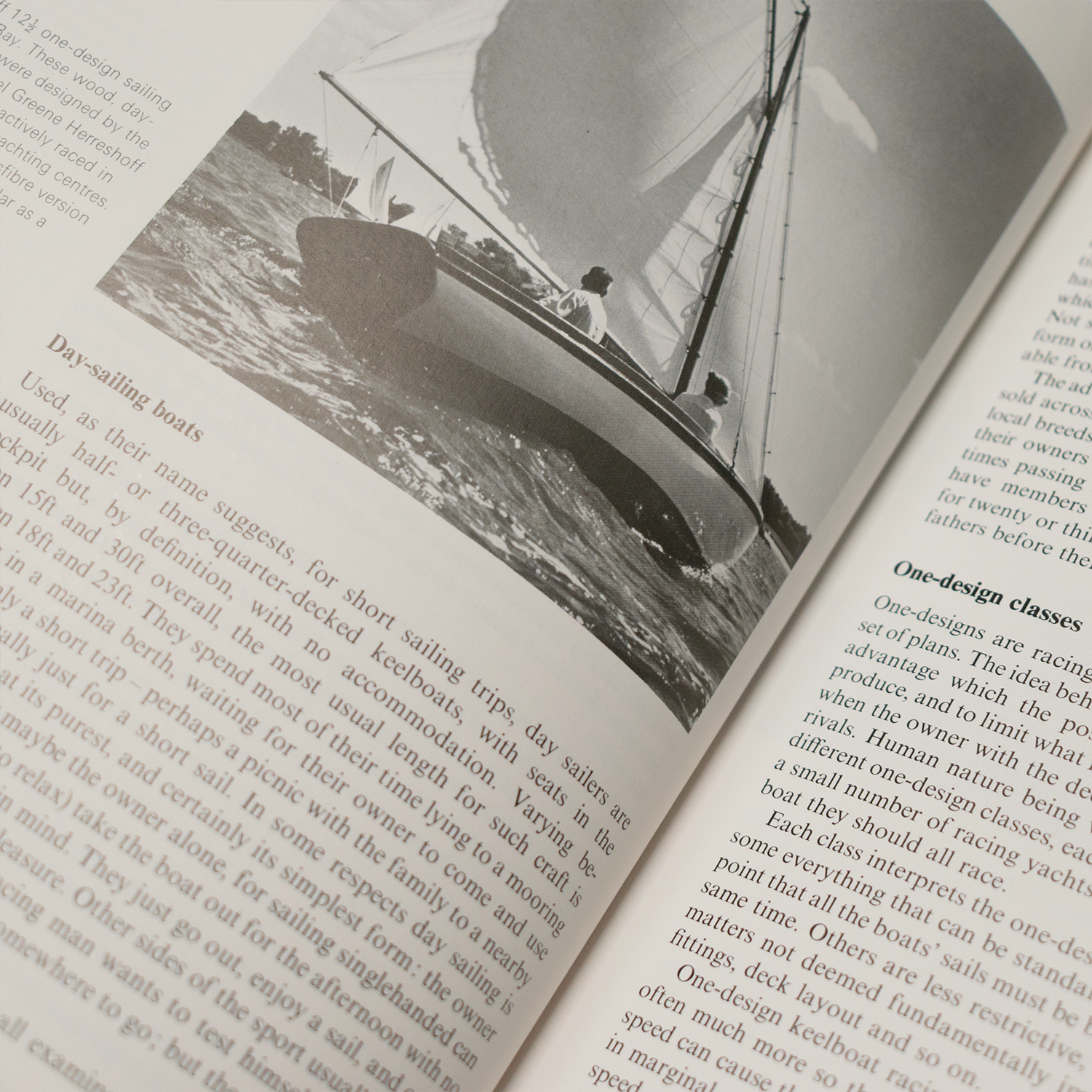 The Complete Book of Sailing (1981)