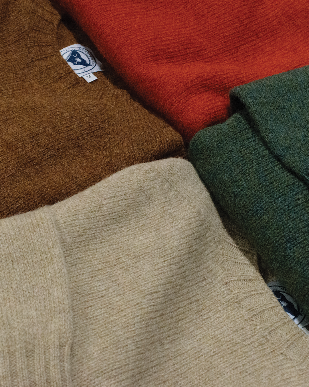Sweaters & Knits