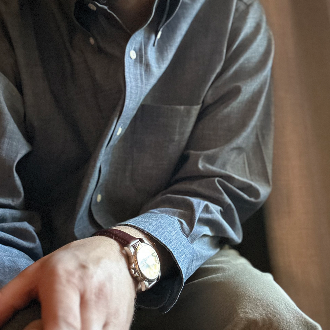 Lightweight Denim Button Down Shirt - Classic Fit